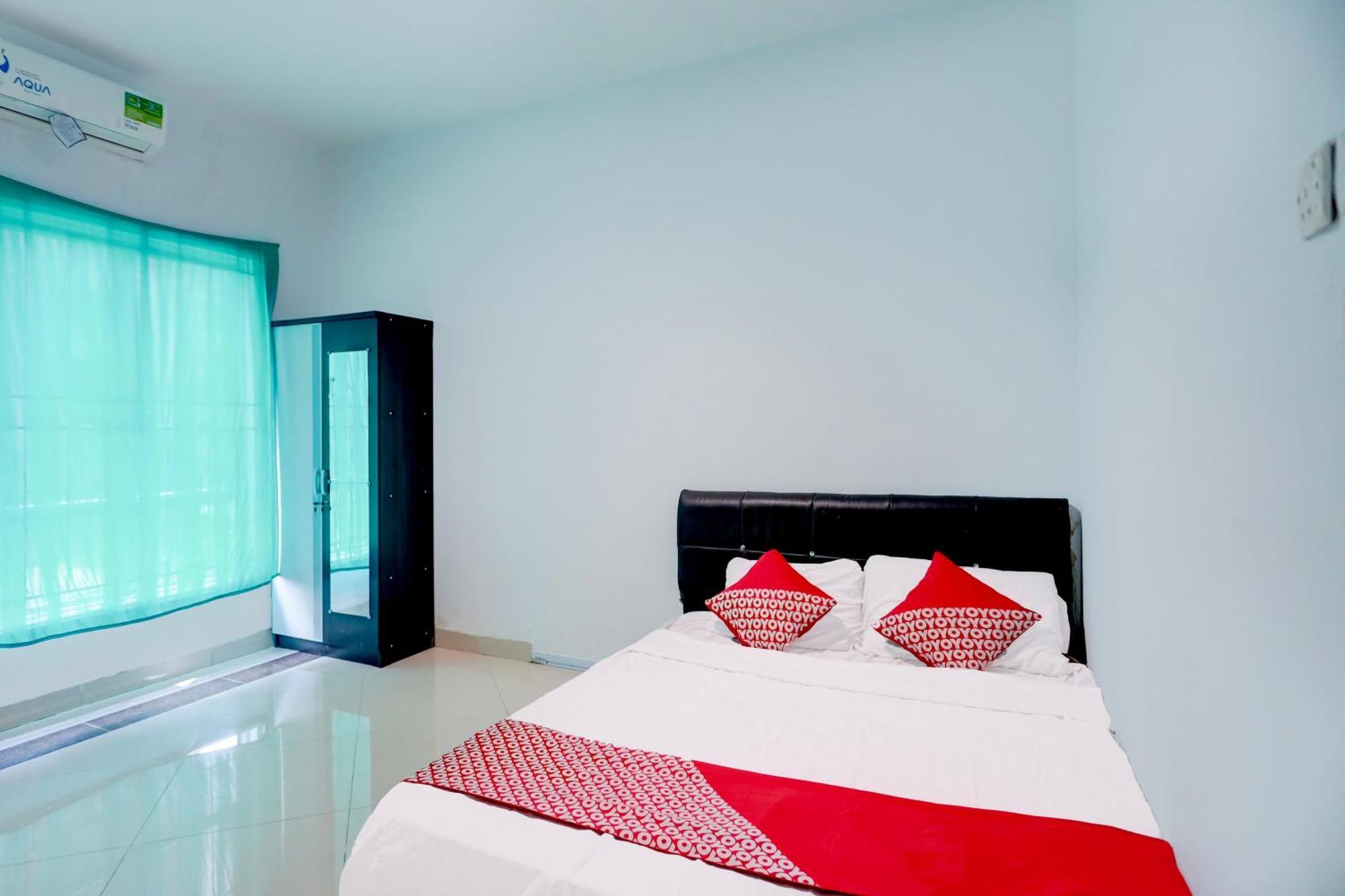 Oyo 92586 Happy 777 Hotel Nagoya Buitenkant foto