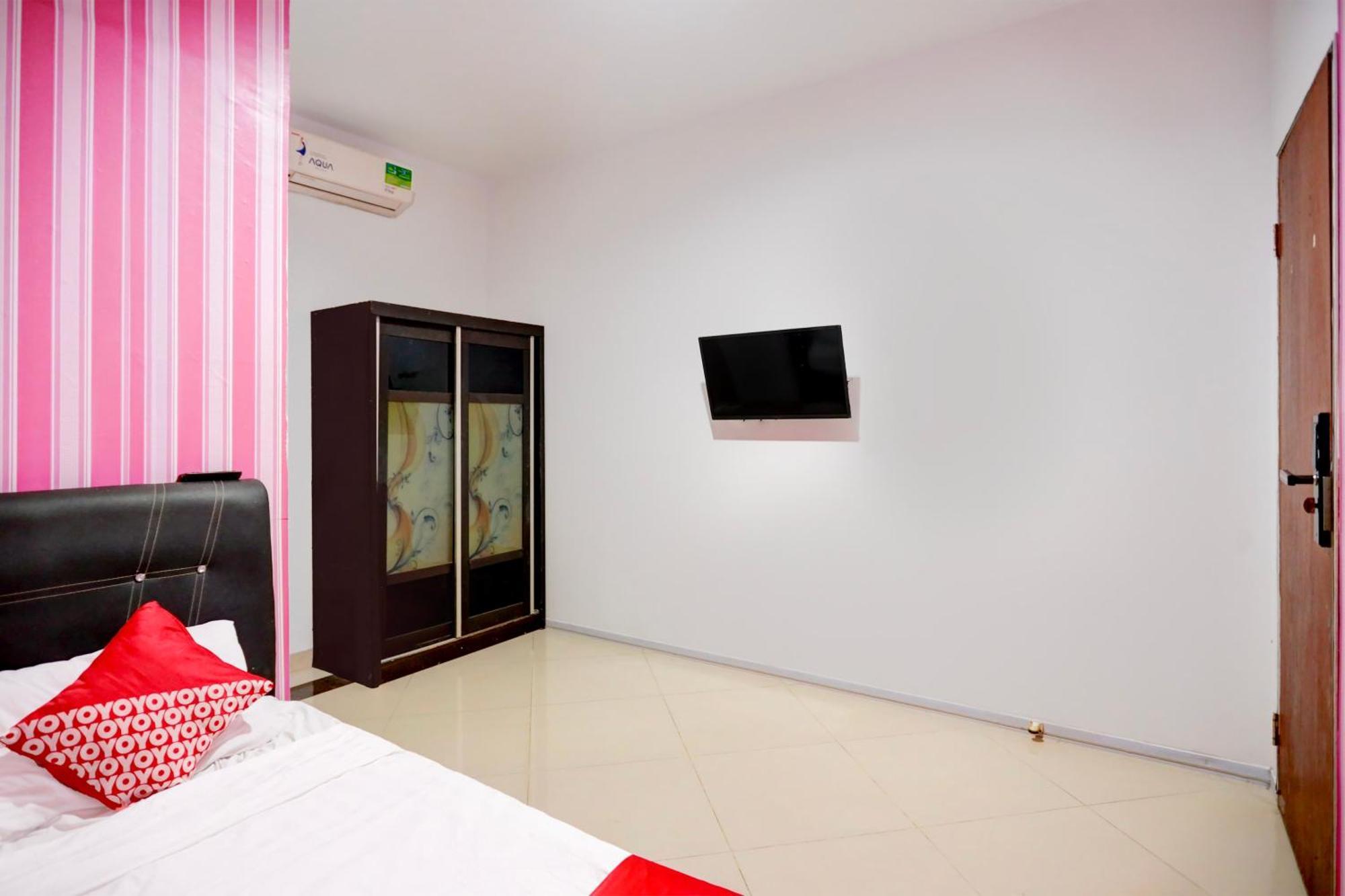 Oyo 92586 Happy 777 Hotel Nagoya Buitenkant foto