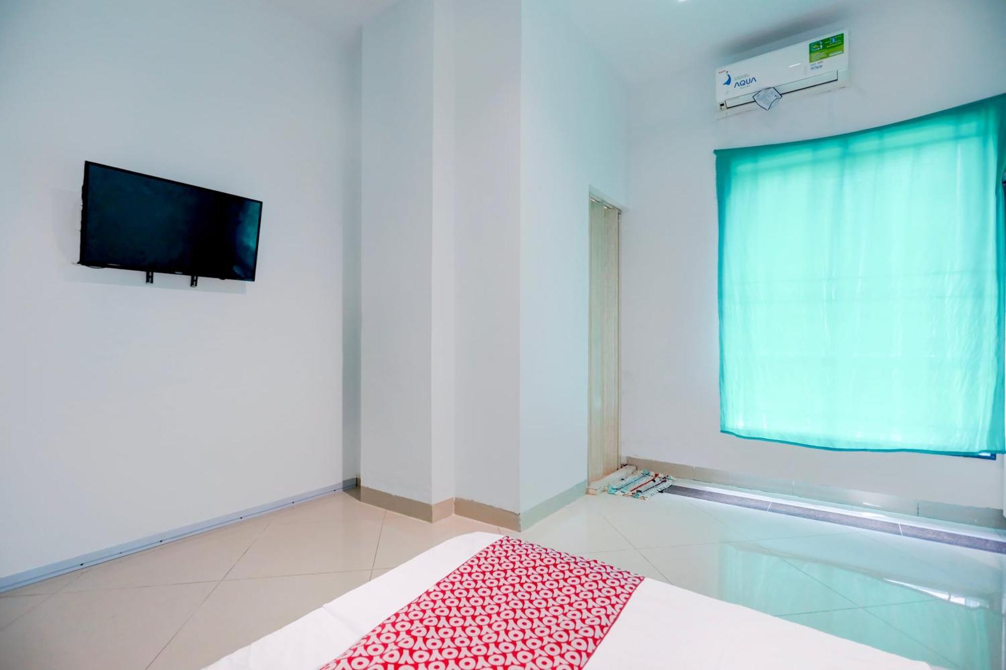 Oyo 92586 Happy 777 Hotel Nagoya Buitenkant foto